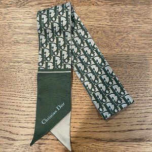 Mitzah scarf Christian Dior Oblique